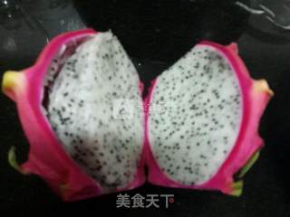 冬补润燥之火龙果皮蜂蜜汁的做法步骤：1