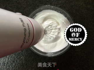 酸奶戚风蛋糕的做法步骤：5