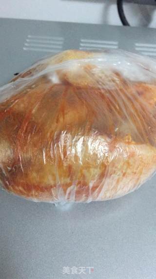 蜜汁风味烤鸡翅的做法步骤：1
