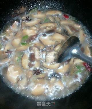 香菇肉丝菠菜面的做法步骤：5