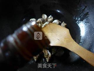 咸味虾花螺豆腐汤的做法步骤：3