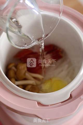 萝卜菌菇汤——九阳知食的做法步骤：4