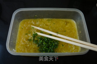 白饭鱼奶酪煎蛋的做法步骤：4