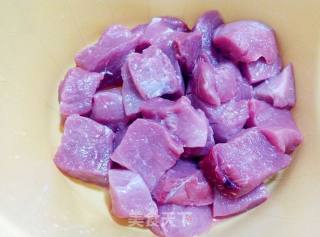 健康辅食——自制猪肉松的做法步骤：1