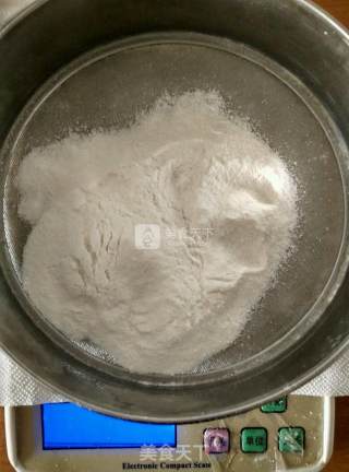 糯米粉海绵蔓越莓蛋糕的做法步骤：2