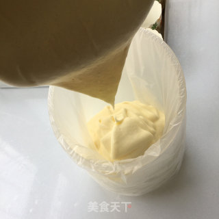 超松软纸杯戚风蛋糕的做法步骤：14