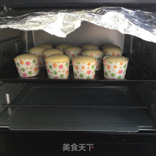超松软纸杯戚风蛋糕的做法步骤：19