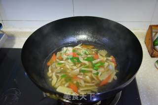 菌菇汤的做法步骤：5