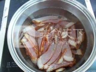 花菜炒腊肉的做法步骤：3