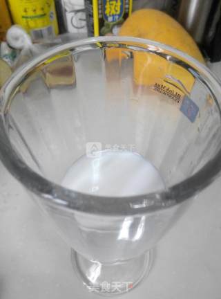 清爽饮品——椰汁木瓜西米露的做法步骤：6