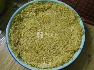 香煎蛋面（配蕃茄酱）的做法步骤：5