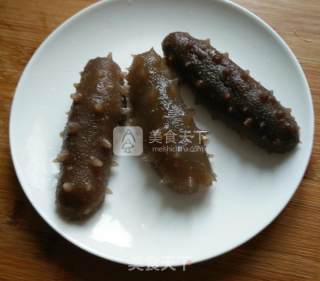 酱烧海参的做法步骤：1