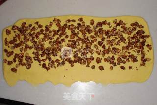 焦糖核桃卷的做法步骤：7