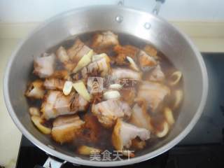 红烧竹笋走油肉的做法步骤：10