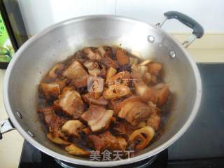 红烧竹笋走油肉的做法步骤：12