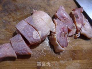 油菜蕻腊鸡腿煮土豆的做法步骤：3