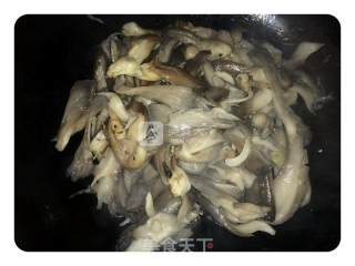 蘑菇进“蚝门”的做法步骤：4