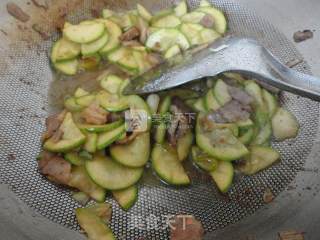 西葫芦炒肉的做法步骤：6