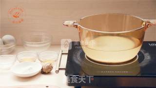 皮蛋瘦肉粥的做法步骤：1