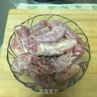 麻辣鸡脖子的做法步骤：1