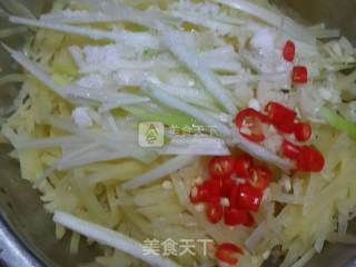 下酒菜-凉拌酸辣土豆丝的做法步骤：5
