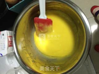 八寸戚风蛋糕的做法步骤：5