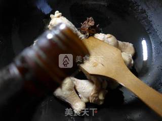 水笋烧鸡翅根的做法步骤：3