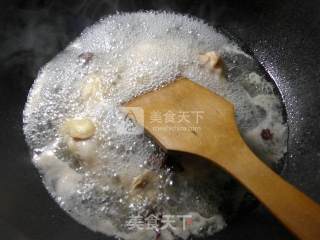 水笋烧鸡翅根的做法步骤：4