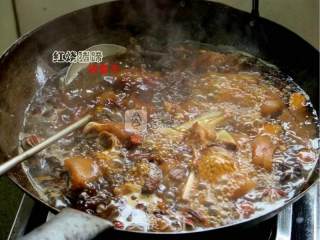 红烧猪蹄的做法步骤：7