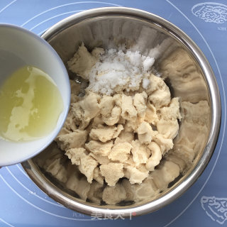 肉松面包的做法步骤：4