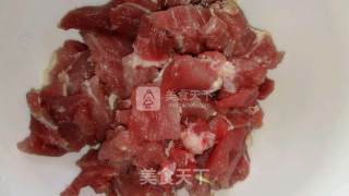 豆角炒肉的做法步骤：2