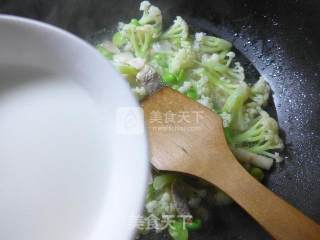 蚕豆猪肉花菜羹的做法步骤：9