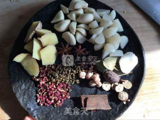 吮指香辣蟹的做法步骤：5