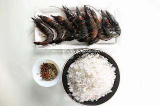 香料盐焗虾的做法步骤：1