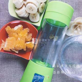 香蕉橙子汁的做法步骤：1