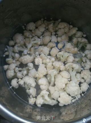 茄汁花菜的做法步骤：1
