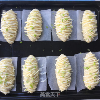 芝士肉松面包的做法步骤：16