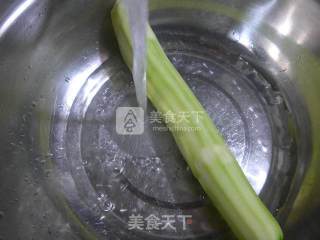 雪菜蚕豆夜开花羹的做法步骤：2