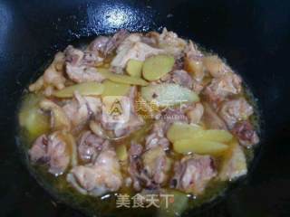 黄酒煮鸡的做法步骤：7