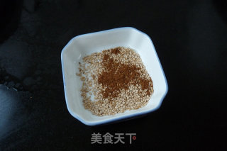 荷叶蒸五香肉的做法步骤：7