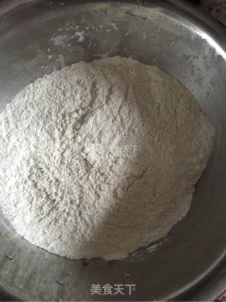 洋葱猪肉烙饼的做法步骤：1