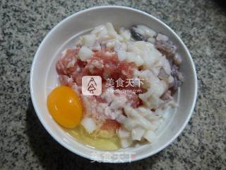 鸡蛋乌贼蒸肉末的做法步骤：3