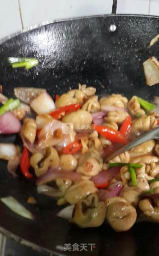 红烧肥肠的做法步骤：13