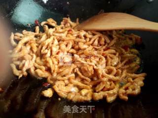 鱼香肉丝家常做法的做法步骤：3
