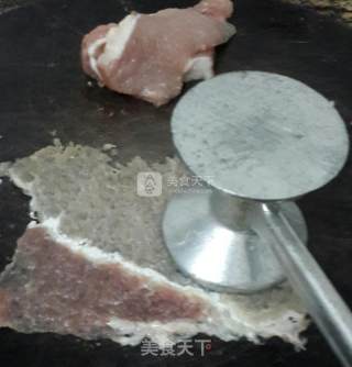 蛋皮捶肉汤的做法步骤：3