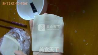 炸春卷的做法步骤：1