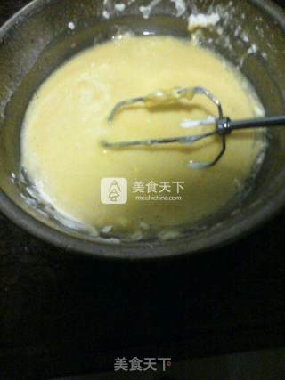戚风蛋糕（电饭煲版）的做法步骤：12