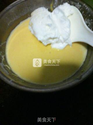 戚风蛋糕（电饭煲版）的做法步骤：14