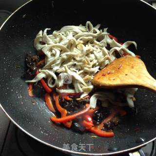 鱼香素肉丝的做法步骤：9