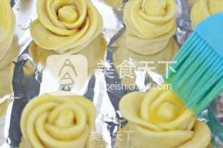自磨椰汁渣的重利用：雨露玫瑰椰香包的做法步骤：12